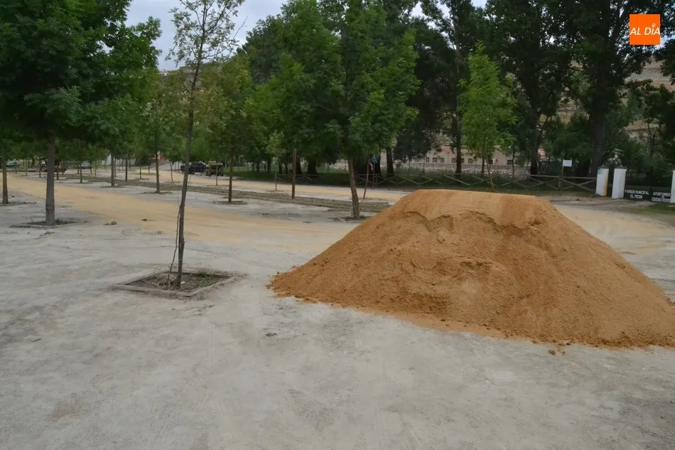 Foto 8 - Remozada la superficie del parking de La Pesquera  