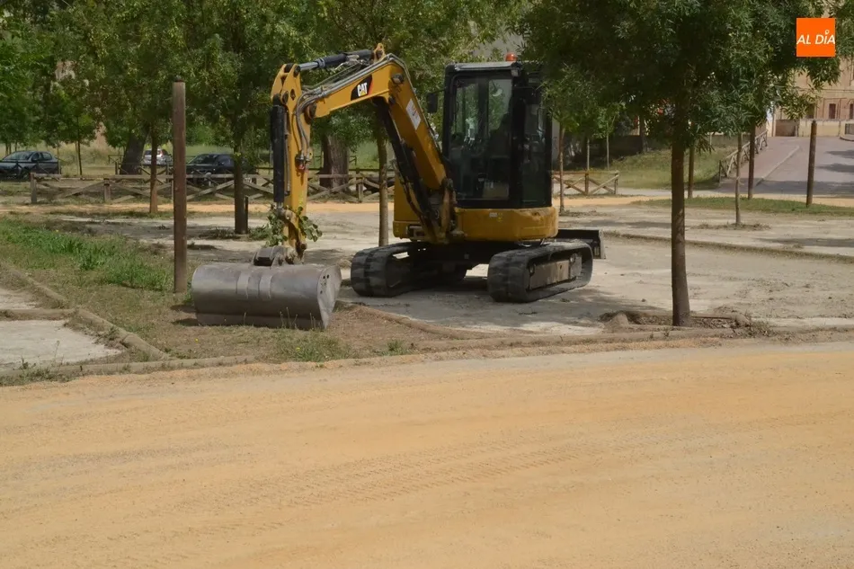 Foto 4 - Remozada la superficie del parking de La Pesquera  