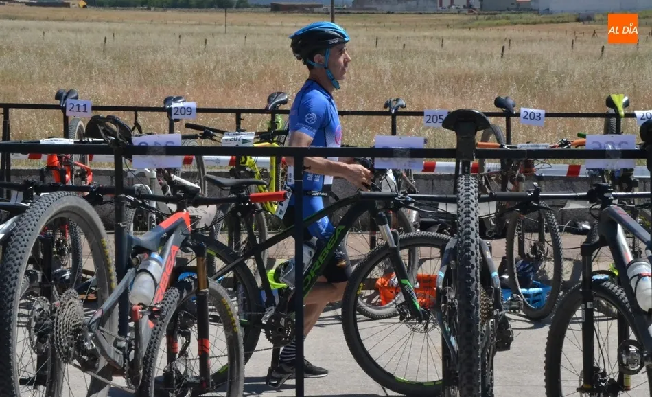 Foto 5 - Renacen las carreras deportivas en Ciudad Rodrigo con la calurosa IV edici&oacute;n del Duatl&oacute;n Cross  