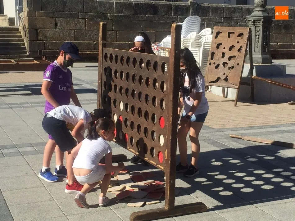 Foto 2 - Entretenida tarde de juegos para decirle adios a los Corpus 2021 en Vitigudino  