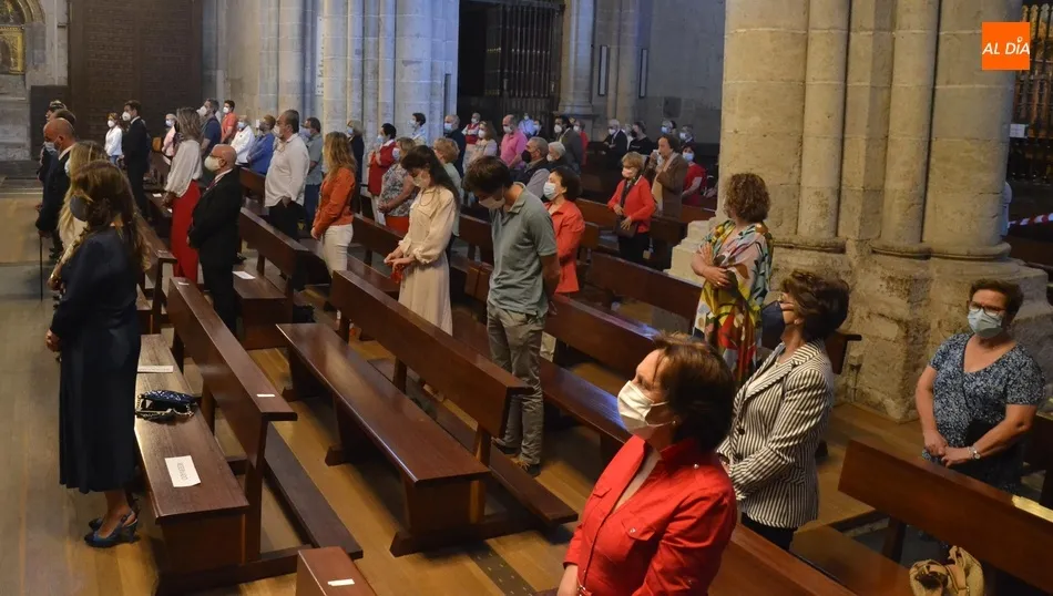 Foto 6 - Solemne celebraci&oacute;n en el centro hist&oacute;rico del Corpus Christi con toque incluido del Reloj Suelto ...
