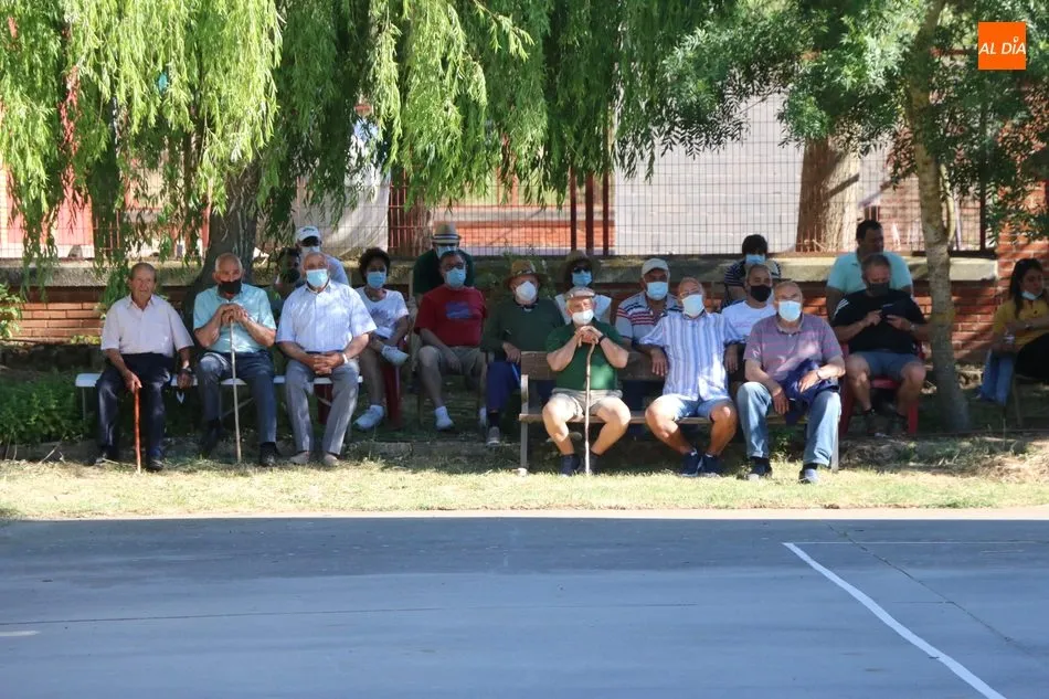 Foto 6 - Vibrante partido de pelota a mano en Monleras para despedir el Corpus  