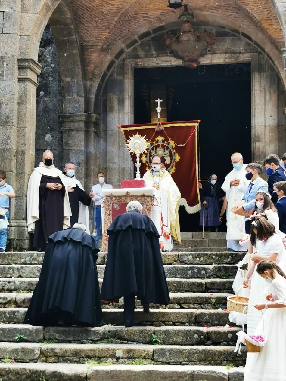 Foto 7 - La Alberca se viste de gala para un reducido Corpus