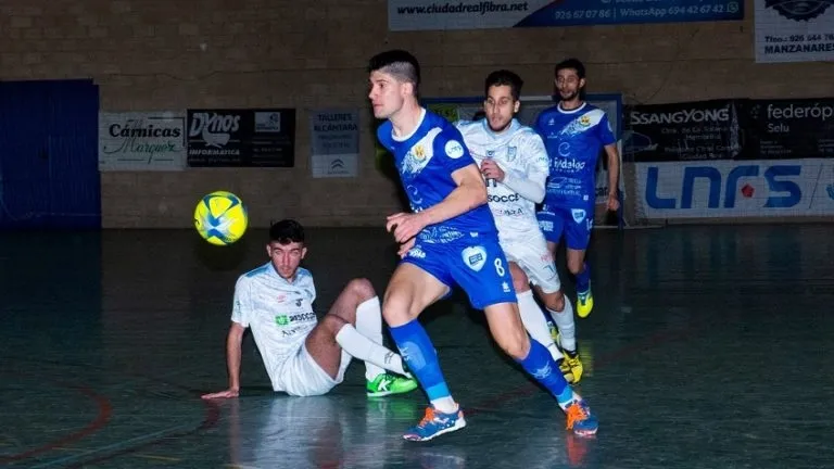 Chus durante un encuentro con él Manzanares FS / Manzanares FS