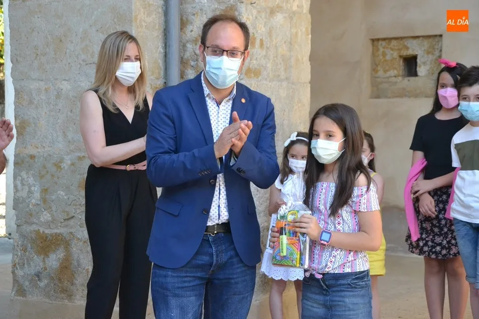 Foto 11 - Los ganadores del concurso &lsquo;Dise&ntilde;ando Monumentos&rsquo; reciben su recompensa  