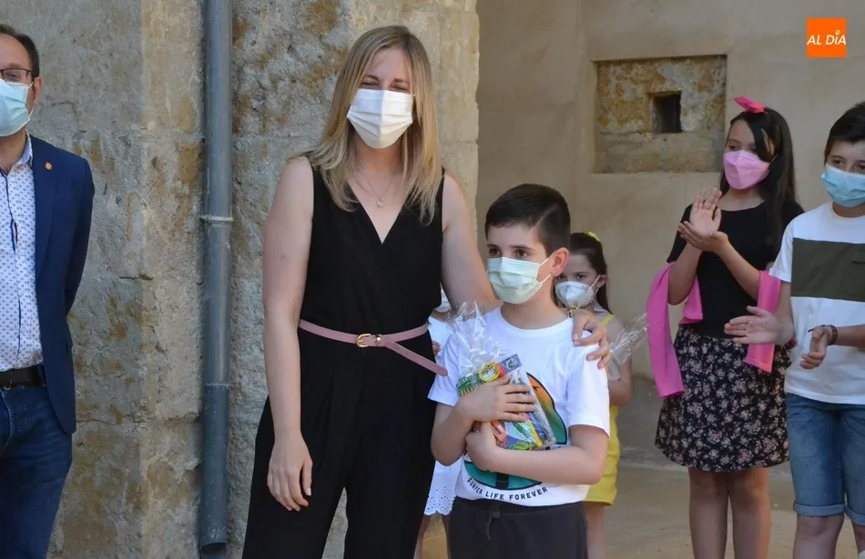 Foto 10 - Los ganadores del concurso &lsquo;Dise&ntilde;ando Monumentos&rsquo; reciben su recompensa  