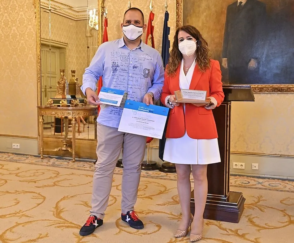 Foto 5 - El Ayuntamiento entrega los diplomas a los ganadores del VI Certamen &lsquo;#Compartoblog&rsquo;