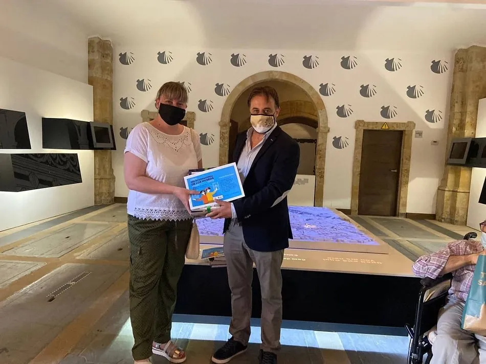Foto 4 - Los ganadores de los juegos organizados por el D&iacute;a Internacional de los Museos reciben sus premios