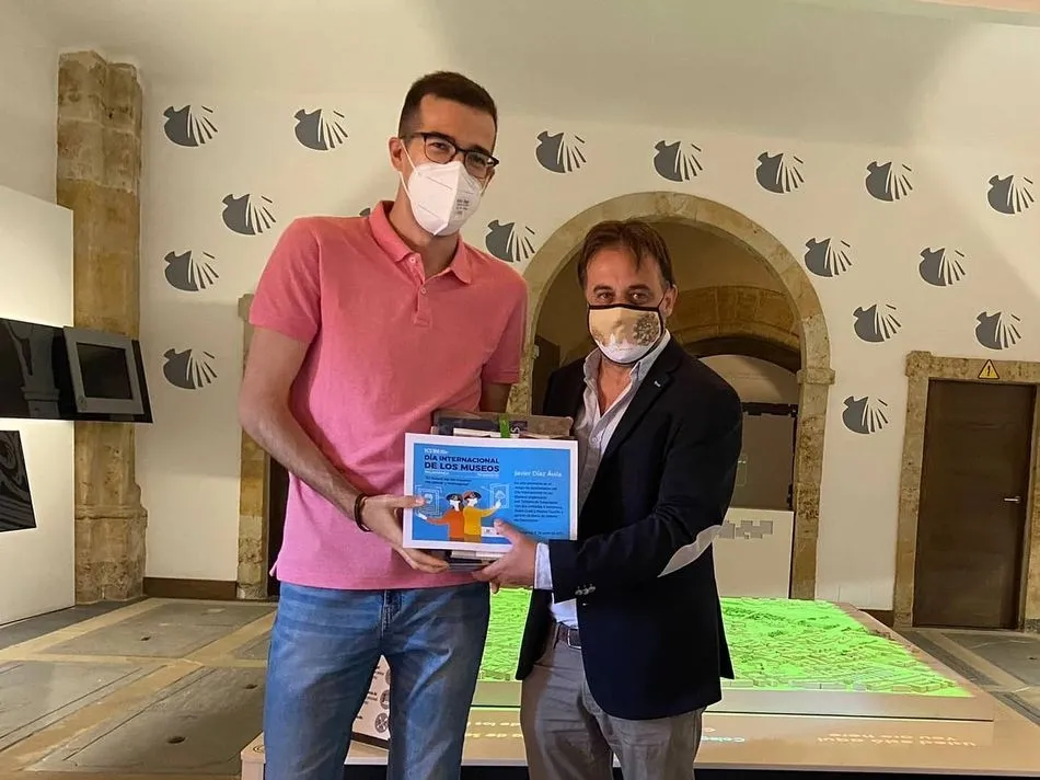Foto 3 - Los ganadores de los juegos organizados por el D&iacute;a Internacional de los Museos reciben sus premios