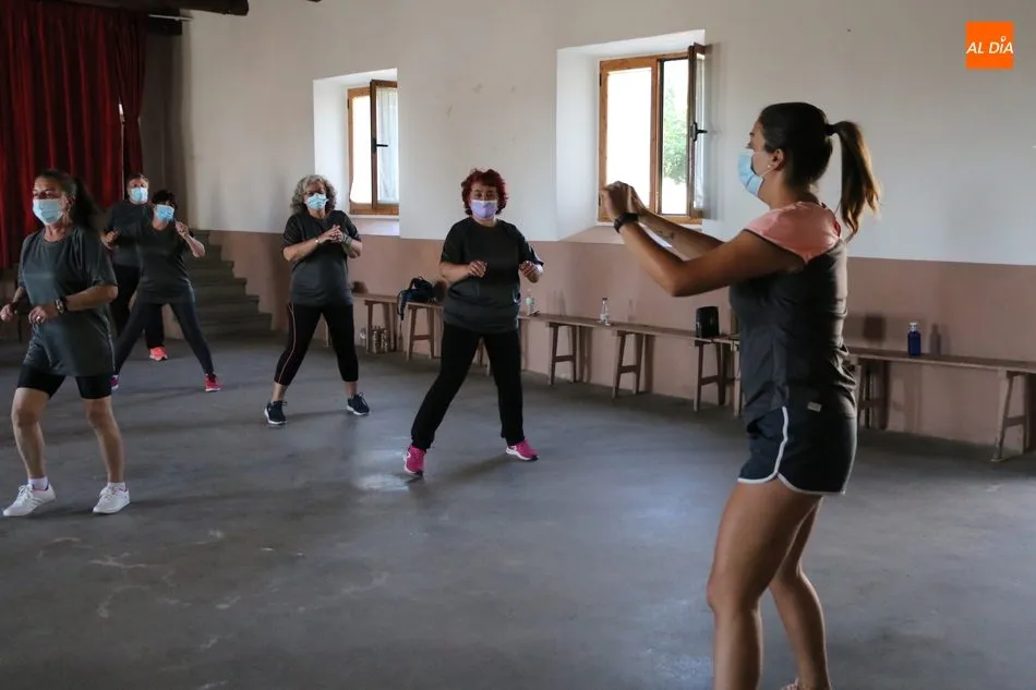 Foto 9 - Hasta 16 mujeres participan en Peralejos de Abajo en el programa &lsquo;Depende de ti&rsquo;  