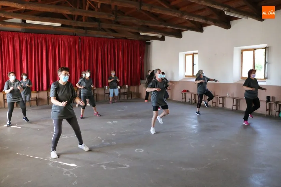 Foto 4 - Hasta 16 mujeres participan en Peralejos de Abajo en el programa &lsquo;Depende de ti&rsquo;  
