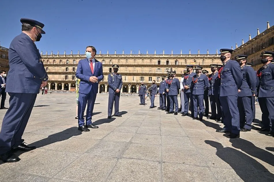 Foto 3 - El alcalde agradece al Grupo de Escuelas de Matac&aacute;n su aportaci&oacute;n a Salamanca como Ciudad del...