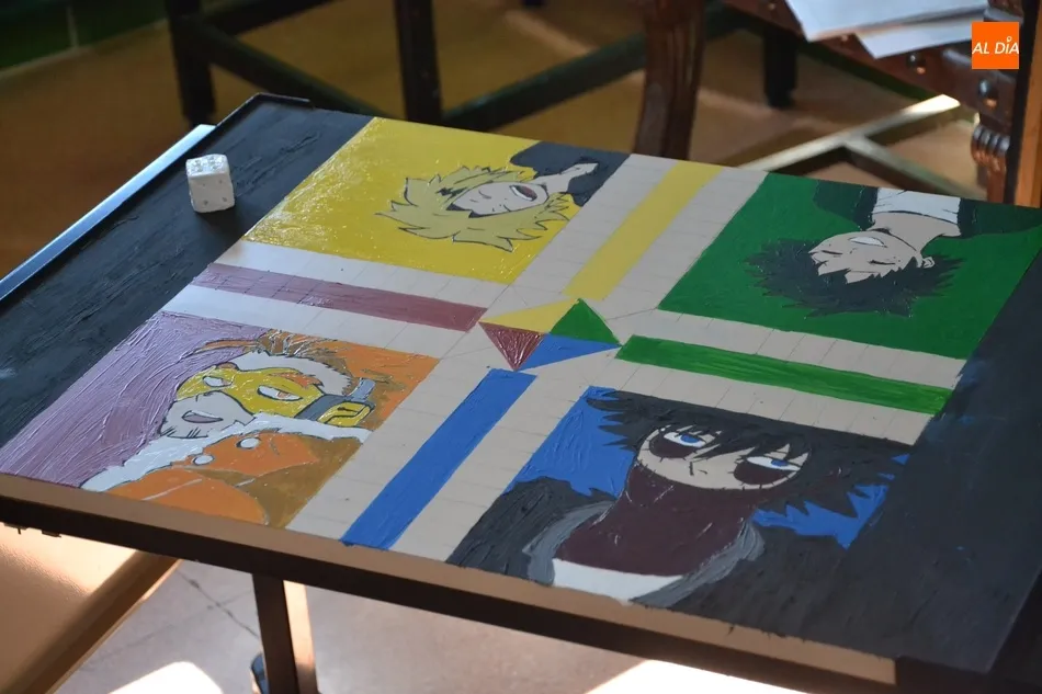 Foto 2 - El IES Fray Diego inaugura un espectacular mural para darle una nueva vida a su sal&oacute;n de actos  