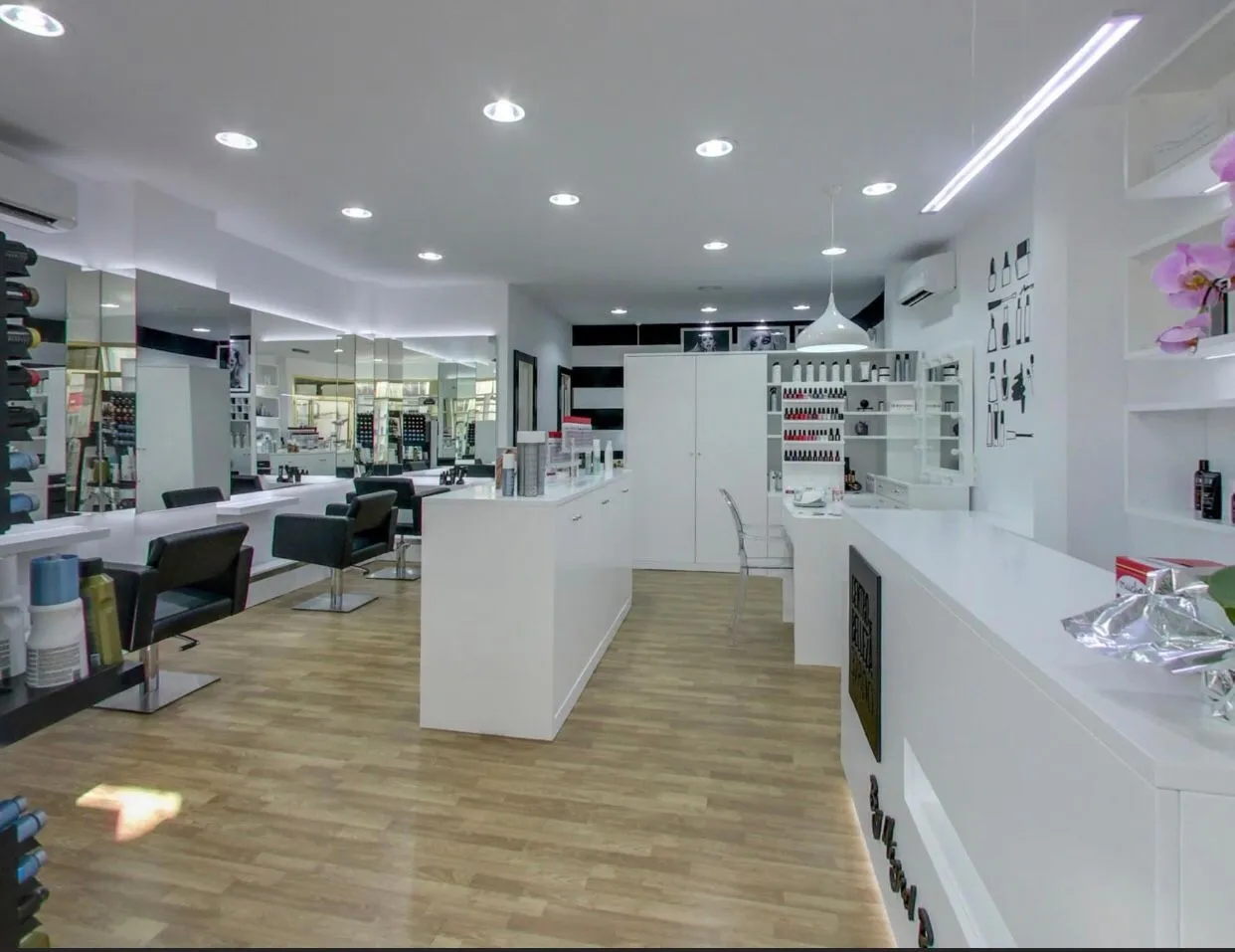Foto 2 - La importancia de cuidar tu cabello en el Centro de Belleza 37800