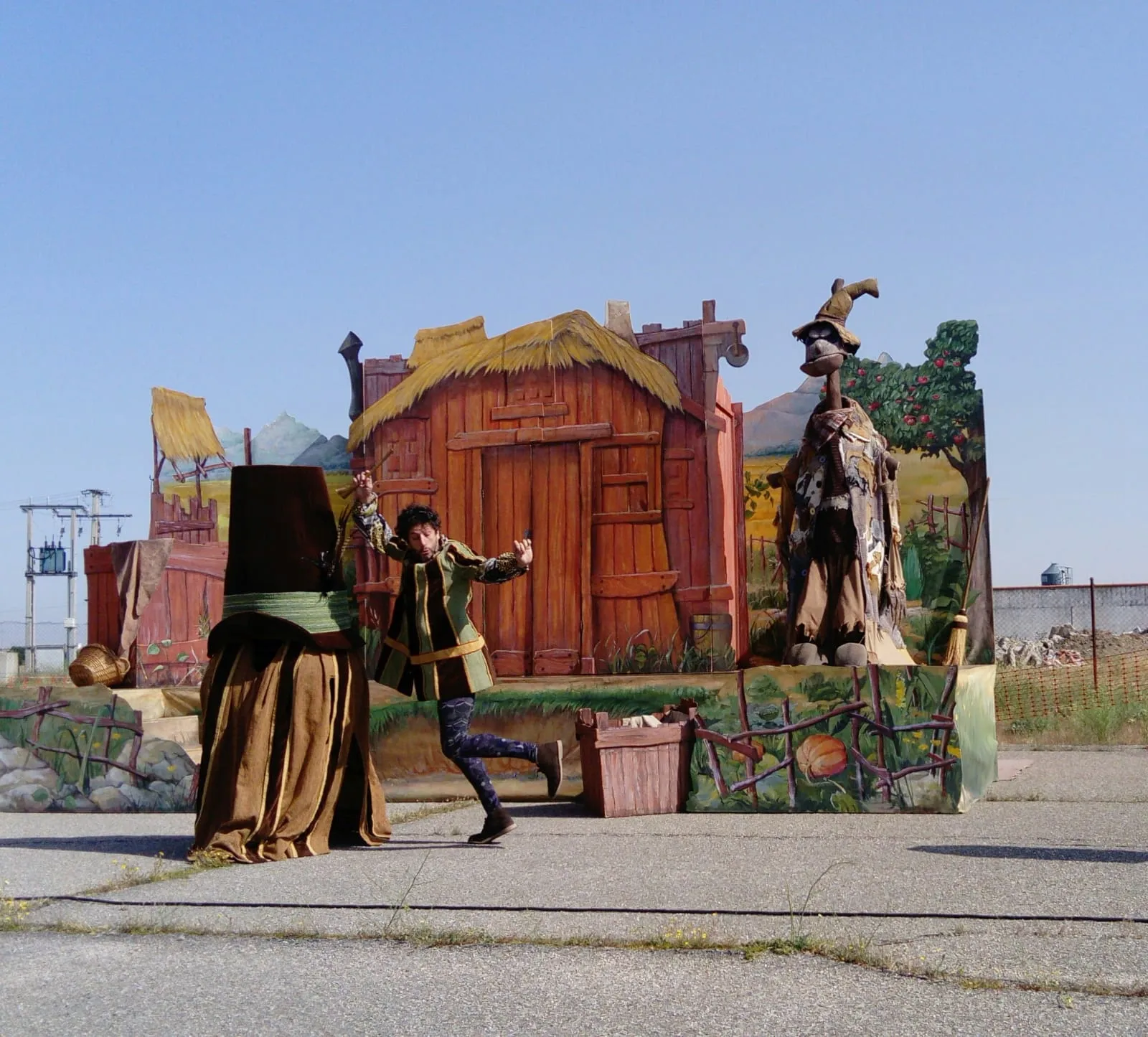 Los alumnos de Campopetre disfrutan de una obra teatral