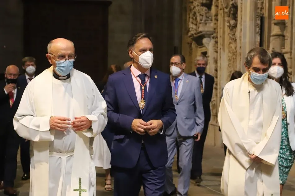 Foto 4 - Salamanca rinde homenaje al patr&oacute;n San Juan de Sahag&uacute;n marcado por segundo a&ntilde;o por las medidas...