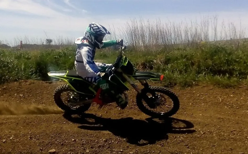 Foto 3 - Ander Redero coge forma en la inauguraci&oacute;n del circuito MX Martin de Palacios del Arzobispo  