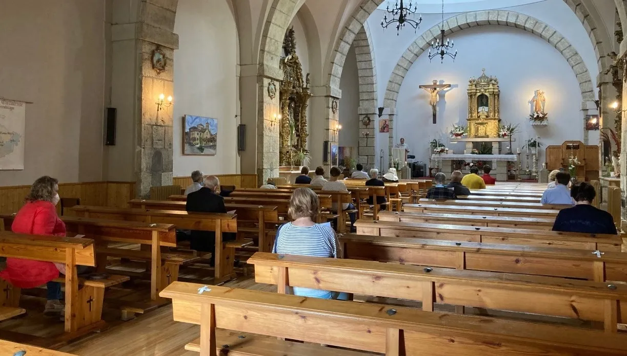 Foto 2 - Ciudad Rodrigo acoge el primero de los retiros arciprestales de fin de curso  