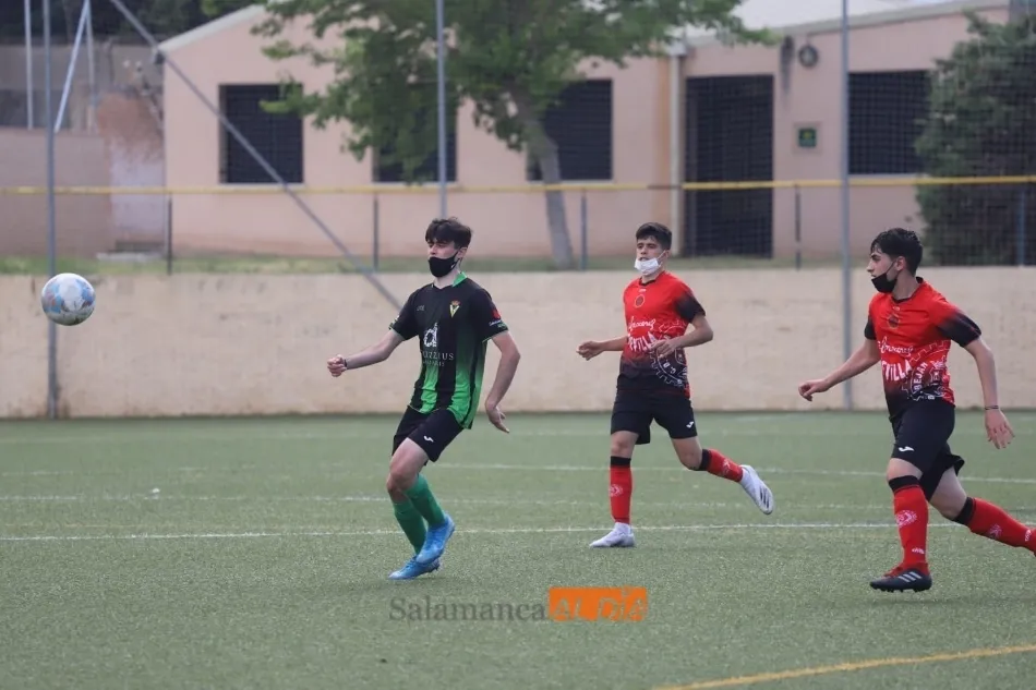 Foto 9 - Resultados, clasificaciones e im&aacute;genes del f&uacute;tbol base provincial