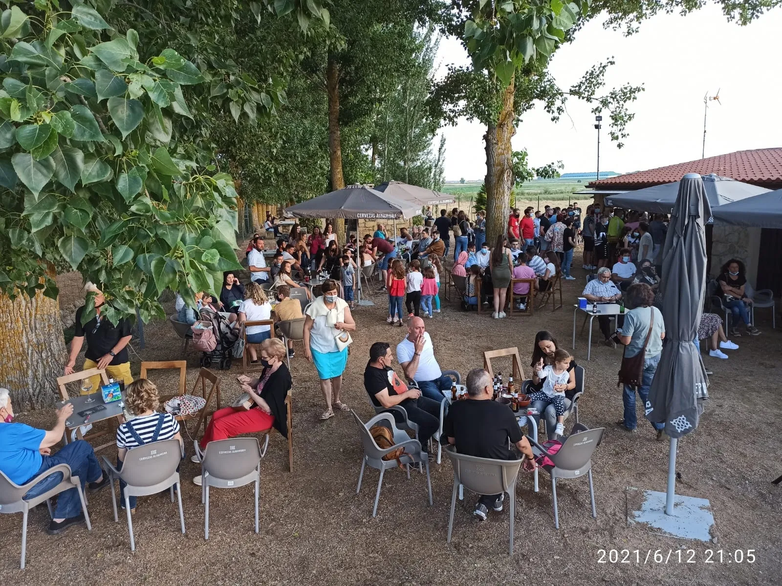 Grupo Grado 33 ameniza la tarde en Aldearrubia  