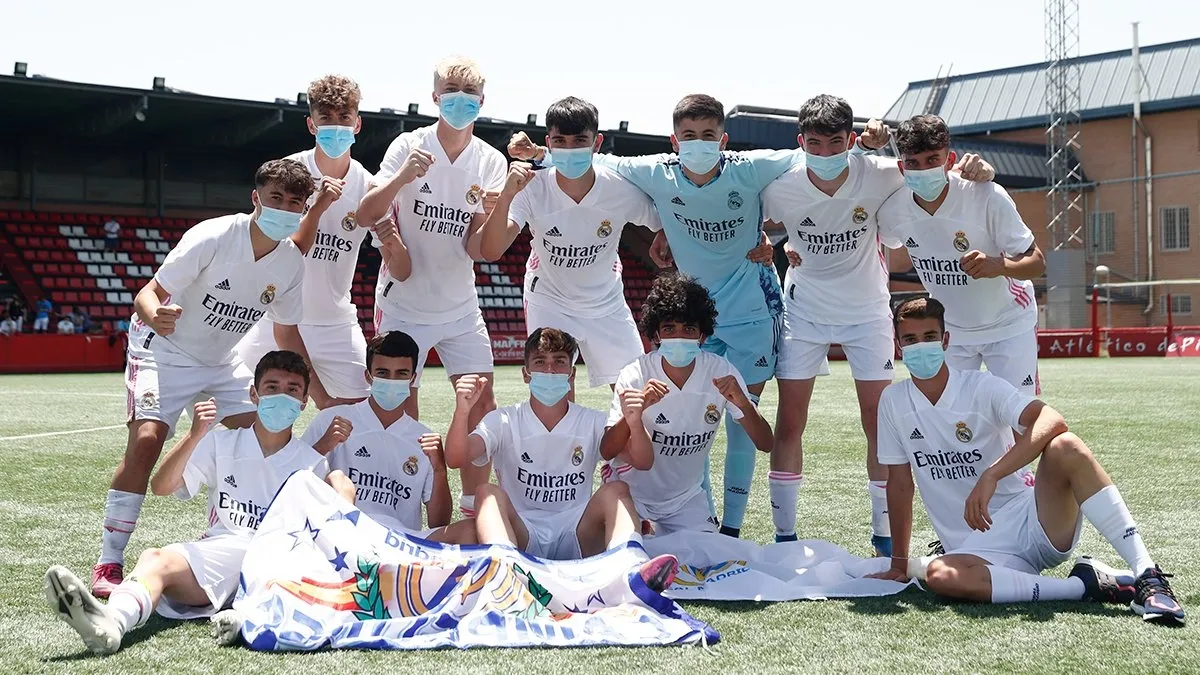 Fotografías de la celebración del título difundidas por el Real Madrid