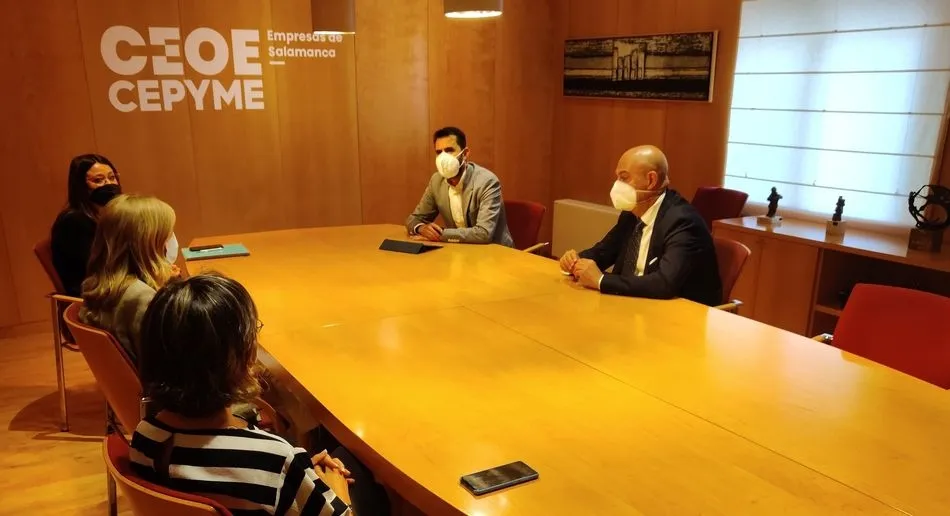 Foto 2 - Empresas salmantinas se interesan por los perfiles profesionales formados por ECYL