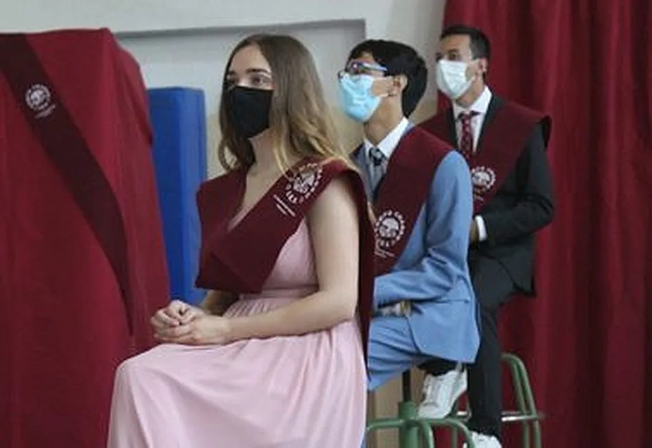 Foto 5 - Un total de 24 alumnos protagonizan la 25&ordf; promoci&oacute;n del IES Campo Charro de La Fuente de San...