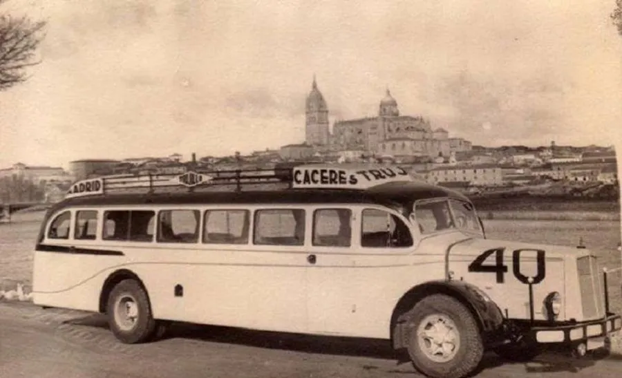 Foto 6 - Los autobuses de l&iacute;nea en la Salamanca de otros tiempos