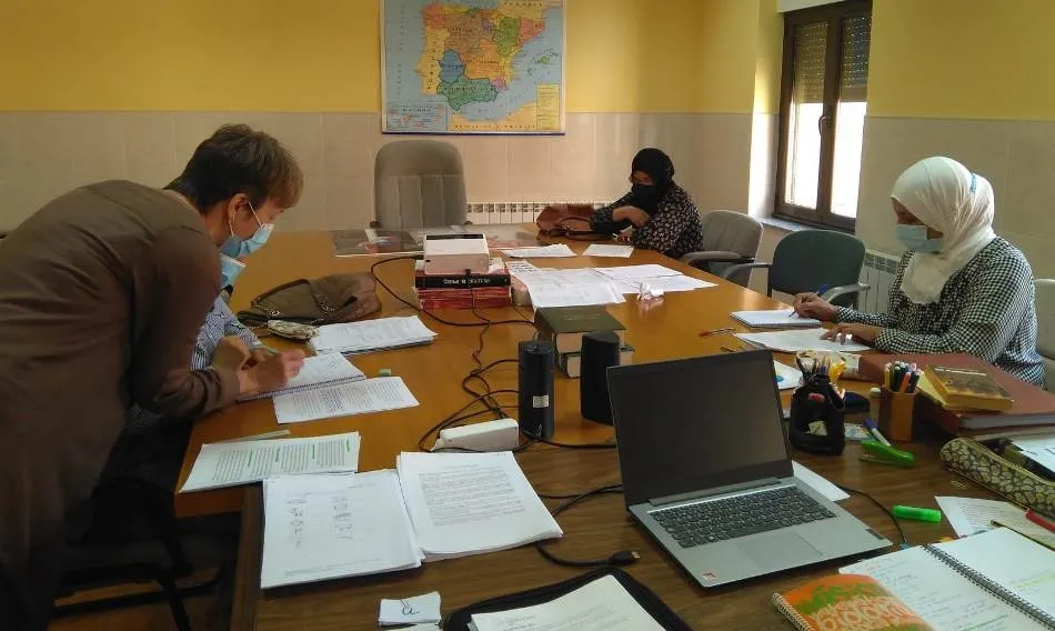 Foto 2 - Recta final del curso de alfabetizaci&oacute;n de la Fundaci&oacute;n, que ha contado con 22 participantes  