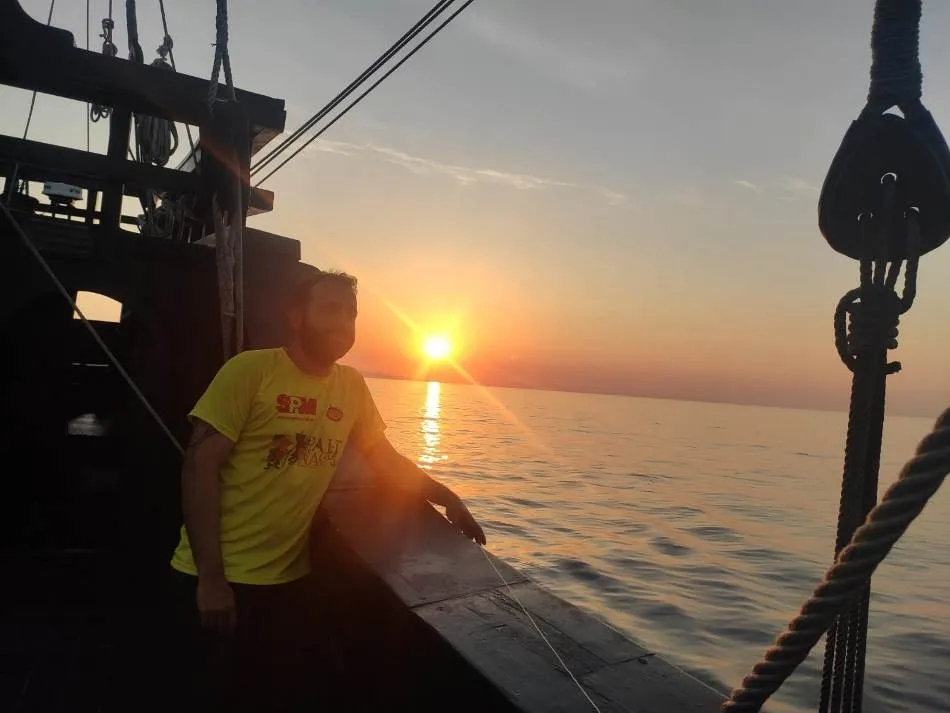 La Nao Victoria con Sergio Olvidado a bordo llega a Tarragona  