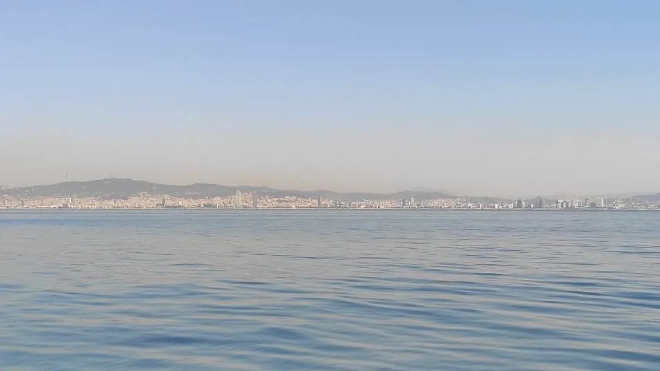 Foto 2 - La Nao Victoria con Sergio Olvidado a bordo llega a Tarragona  