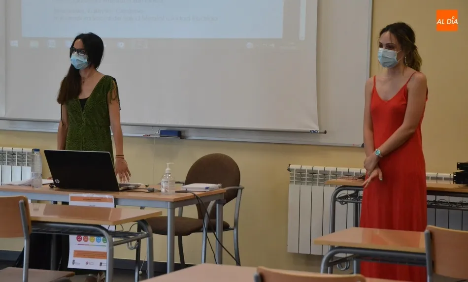 Laura Ruiz y Alexandra Valiente imparten un taller sobre la inteligencia emocional  