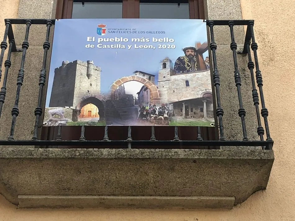 Foto 4 - San Felices de los Gallegos luce ya la placa que lo&nbsp;acredita como &lsquo;El pueblo m&aacute;s bello de...
