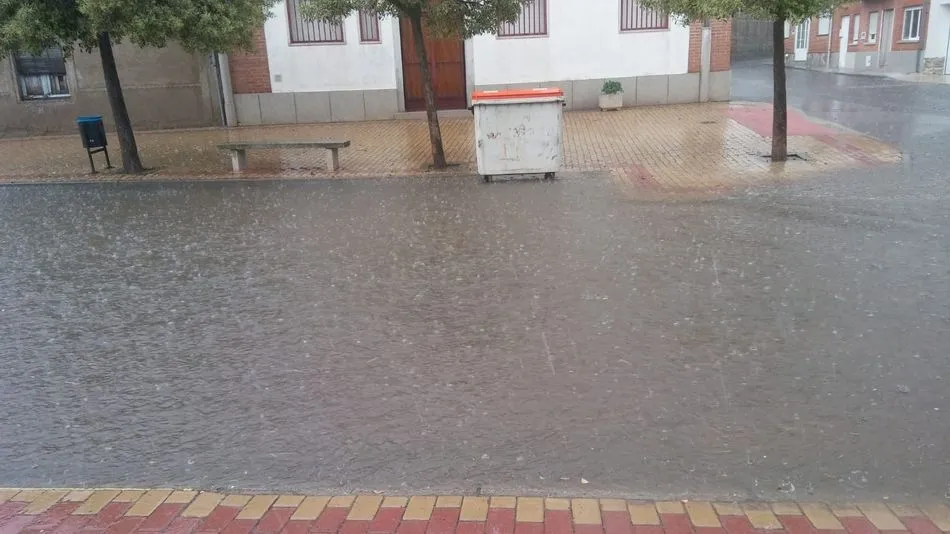 Foto 7 - La tromba de agua del martes transform&oacute; el paisaje de Villoria