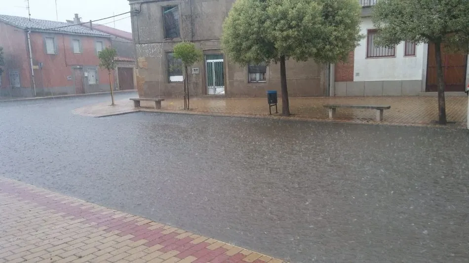 Foto 5 - La tromba de agua del martes transform&oacute; el paisaje de Villoria