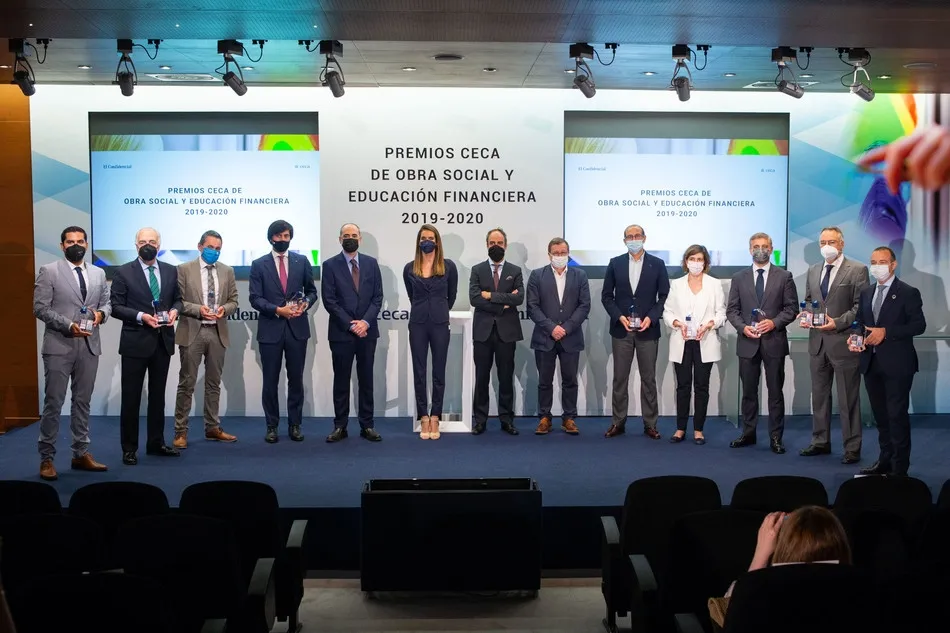 El Proyecto Edufinet, galardonado con el primer premio de CECA de educación financiera en...