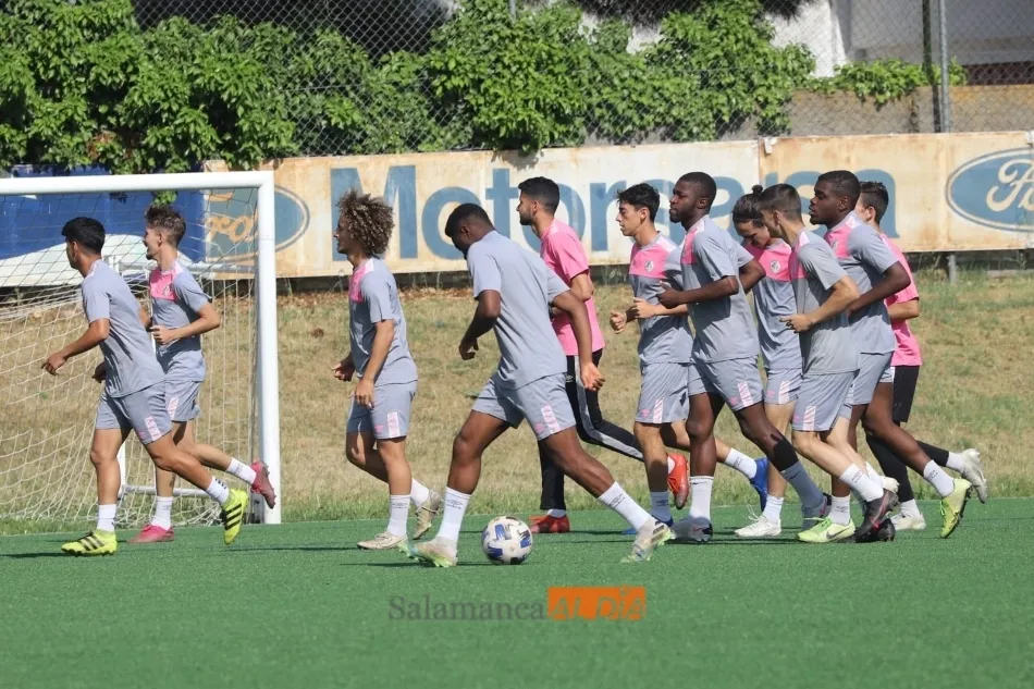 Foto 6 - El filial del Salamanca UDS apura sus &uacute;ltimos d&iacute;as ya salvado para disfrutar tras un a&ntilde;o...