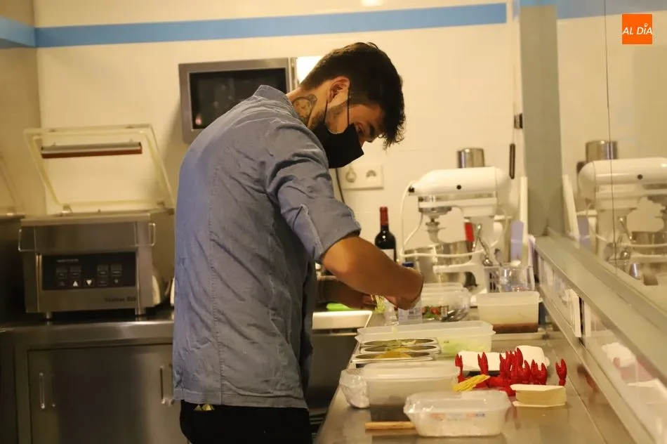 Foto 8 - La hosteler&iacute;a salmantina se luce en el XX Concurso de Pinchos