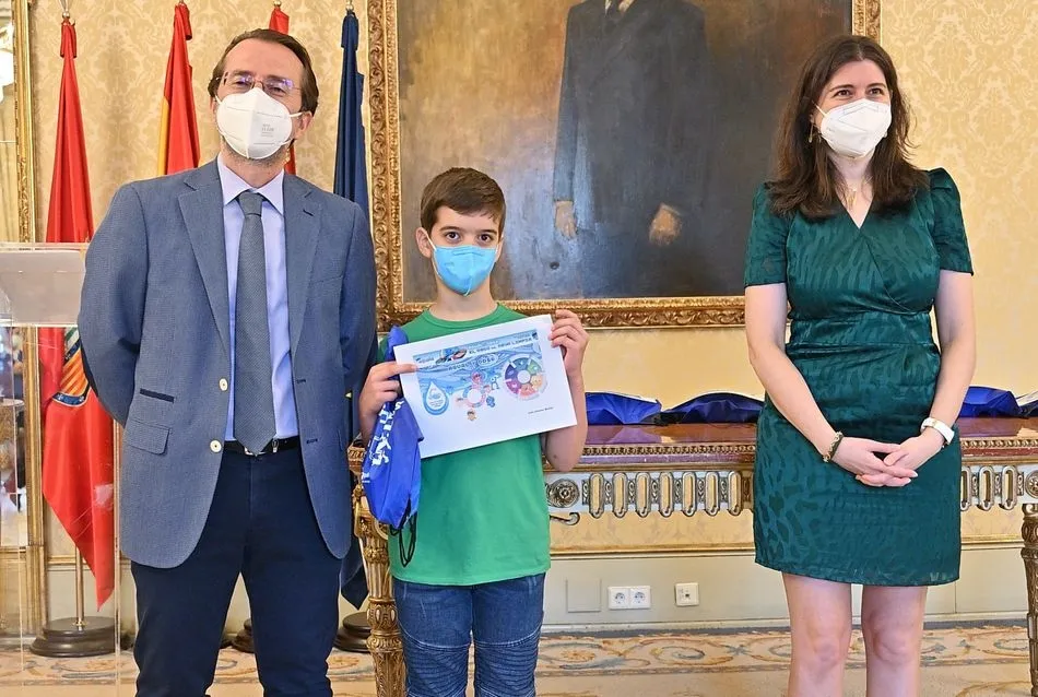 Foto 8 - El Ayuntamiento de Salamanca y Aqualia entregan los premios del XVIII Concurso Digital Infantil