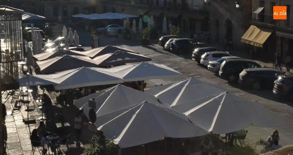 Aprobada la bajada al nivel 1 de alerta, que permite a la hostelería recuperar sus horarios...