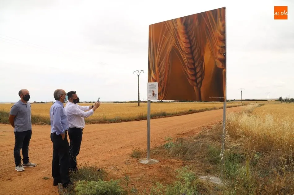 Foto 9 - Castellanos de Villiquera estrena Art-mu&ntilde;a, una ruta senderista llena de murales art&iacute;sticos