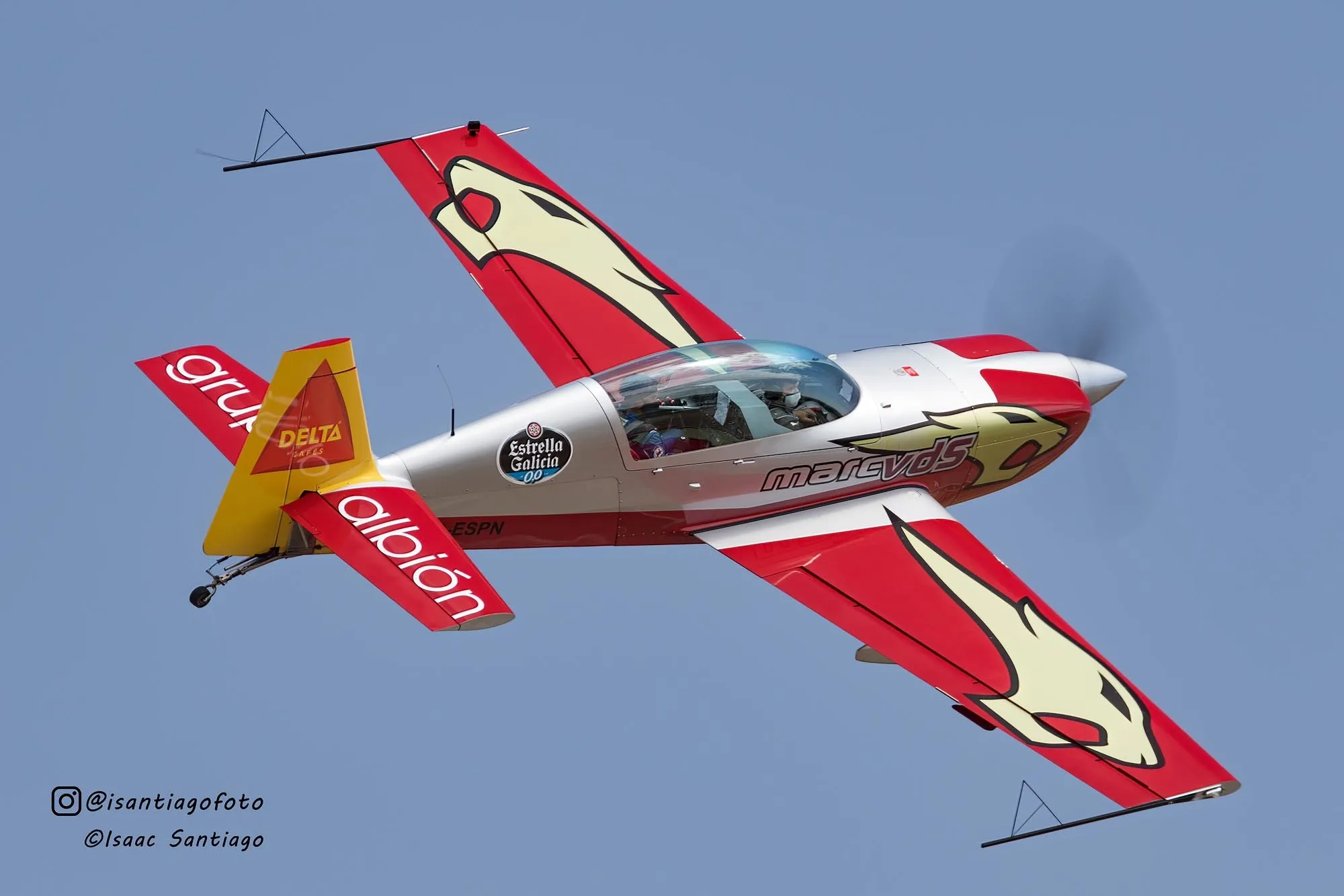 Foto 2 - Raquel Mart&iacute;n se lleva el Campeonato de Espa&ntilde;a de Vuelo Acrob&aacute;tico