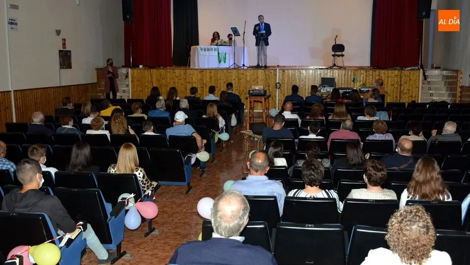 Foto 9 - Los alumnos del instituto de Lumbrales organizan una entra&ntilde;able graduaci&oacute;n&nbsp;