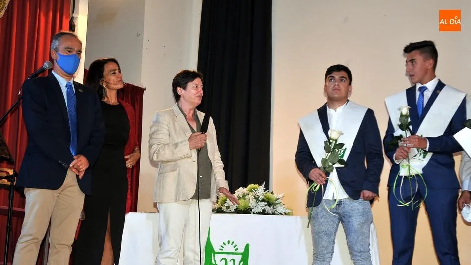 Foto 6 - Los alumnos del instituto de Lumbrales organizan una entra&ntilde;able graduaci&oacute;n&nbsp;