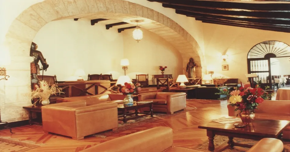 Foto 2 - Noventa a&ntilde;os de desarrollo tur&iacute;stico y conservaci&oacute;n del patrimonio hist&oacute;rico art&iacute;stico