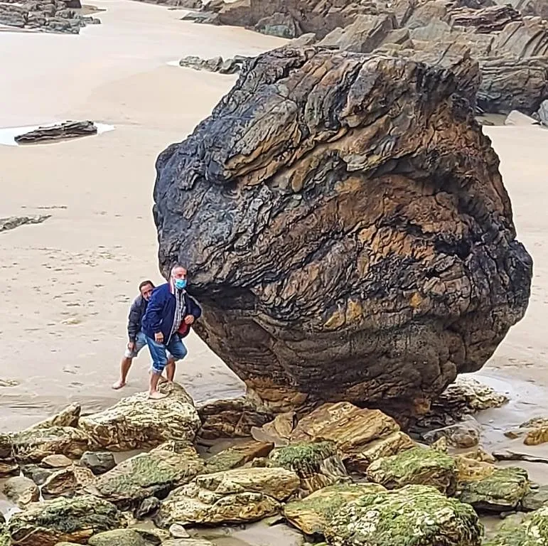 Foto 2 - El grupo de mirobrigenses aficionados al Camino de Santiago afronta otro tramo de la ruta del Norte ...