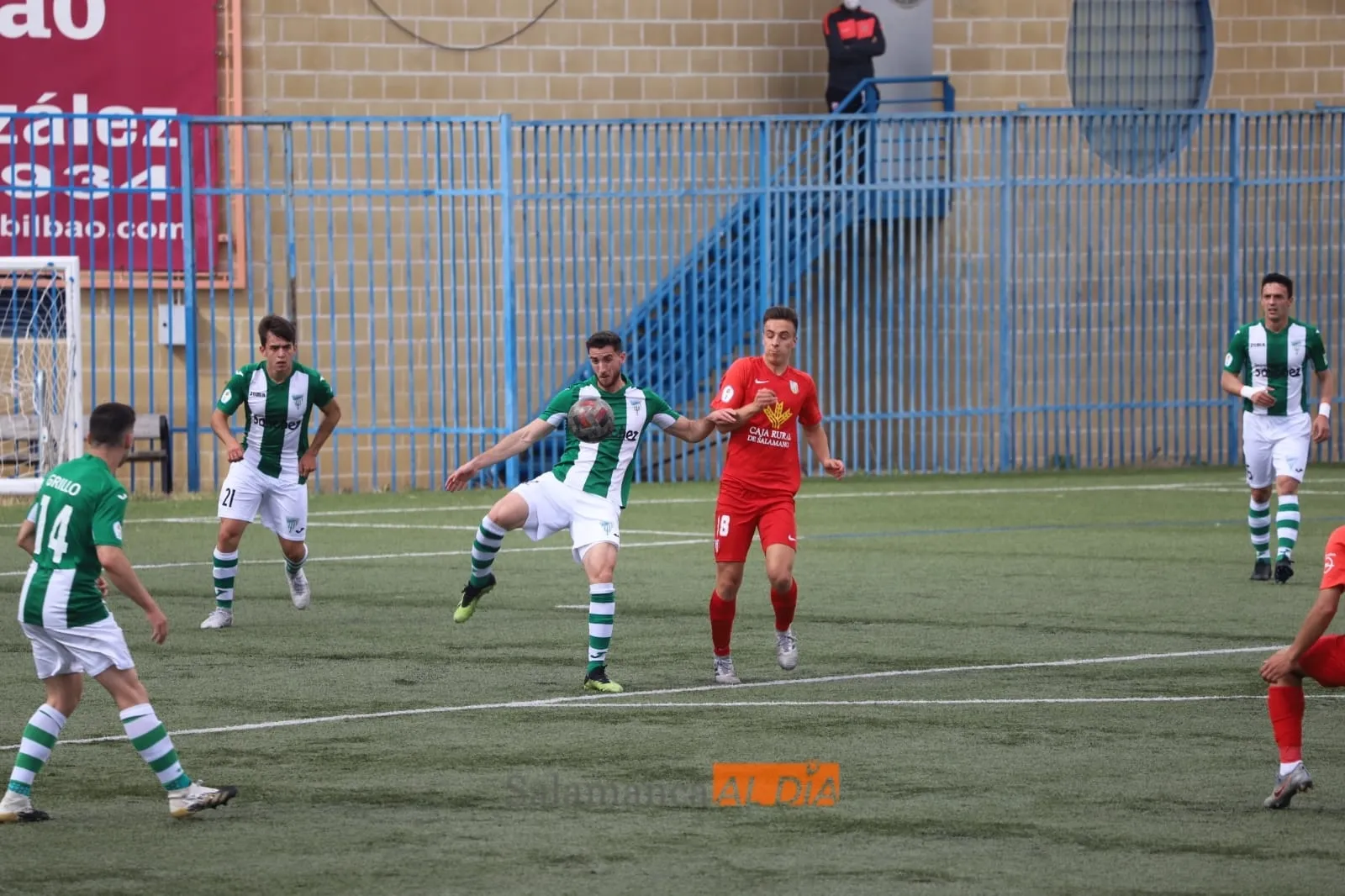 Foto 8 - El Santa Marta se salva en la &uacute;ltima jornada; el Salamanca UDS y el Pe&ntilde;aranda se despiden con...