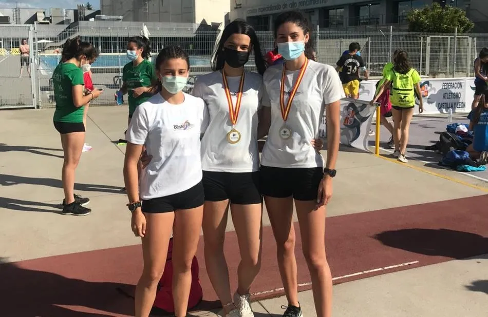 Rincón Oeste se cuelga tres medallas en el Campeonato de Castilla y León Sub’20 de Atletismo  