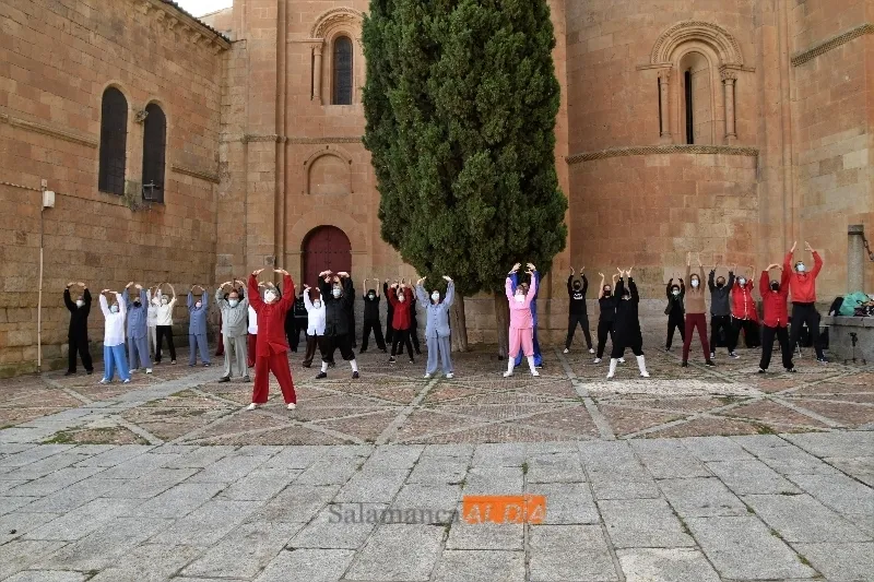Foto 3 - La Asociaci&oacute;n Taiping pone punto y final al curso con una clase abierta