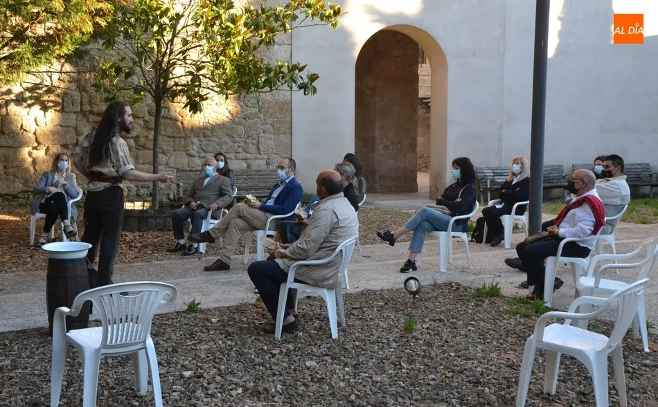 Preestrenada la obra de microteatro ‘La Puerta de Europa’ que se ofrecerá durante el verano  